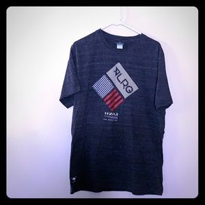 LRG men’s shirt